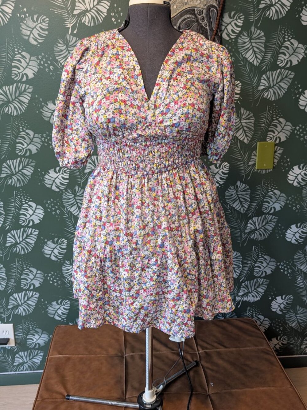 Gap Floral Puff-Sleeve Mini Dress – Size Small, Multi-Color